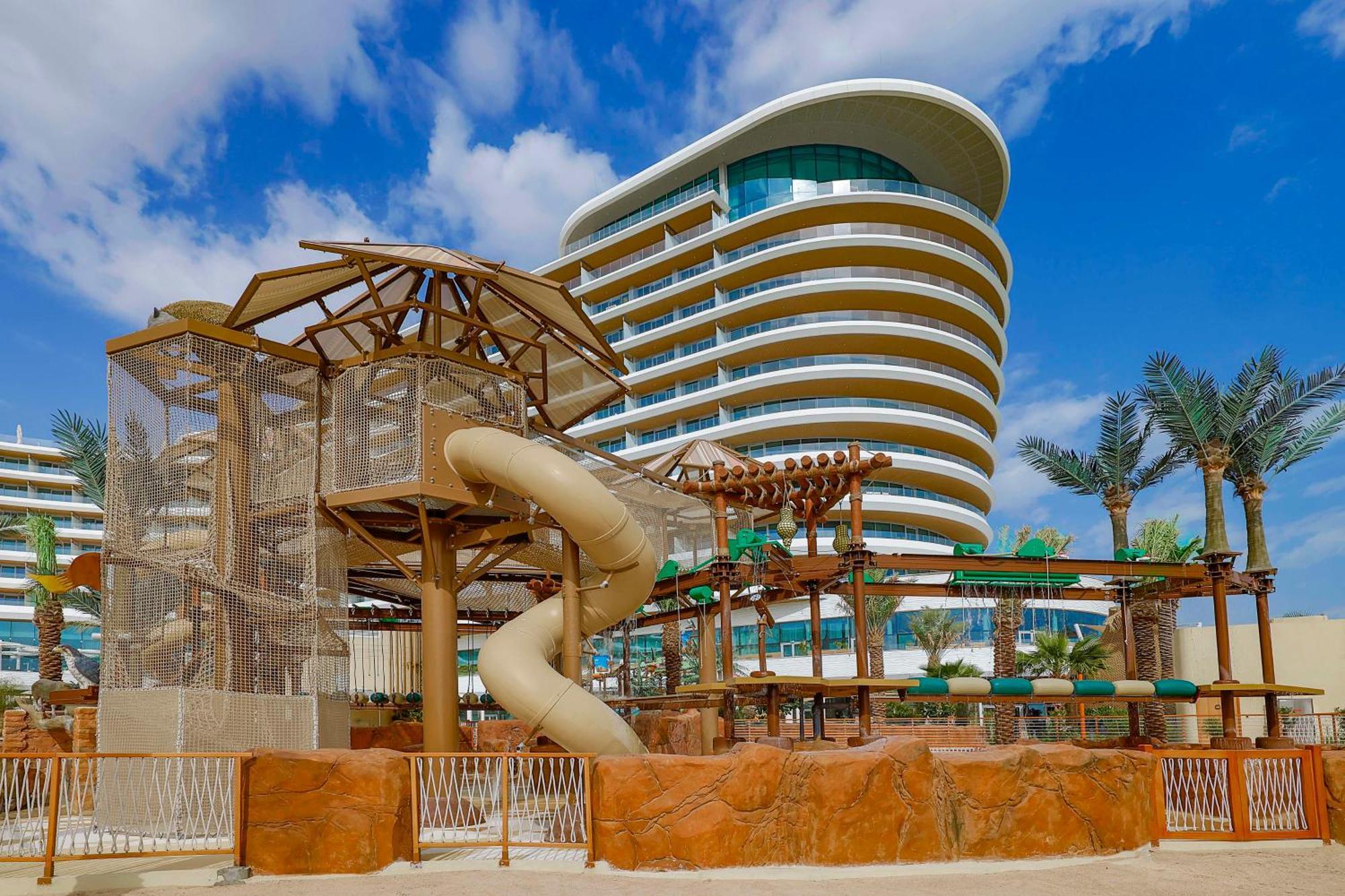 Waldorf Astoria Doha Lusail ภายนอก รูปภาพ The Atlantis water park