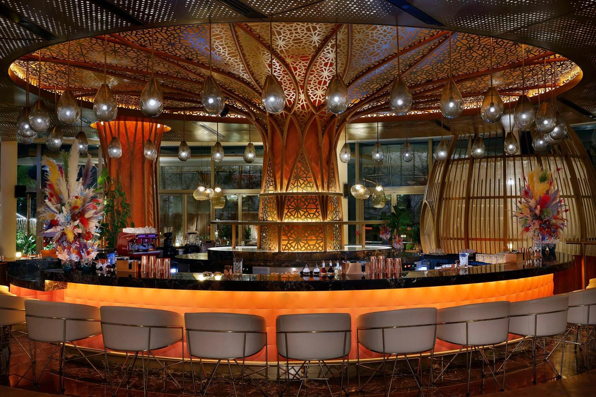 Waldorf Astoria Doha Lusail ภายนอก รูปภาพ The bar at the lobby