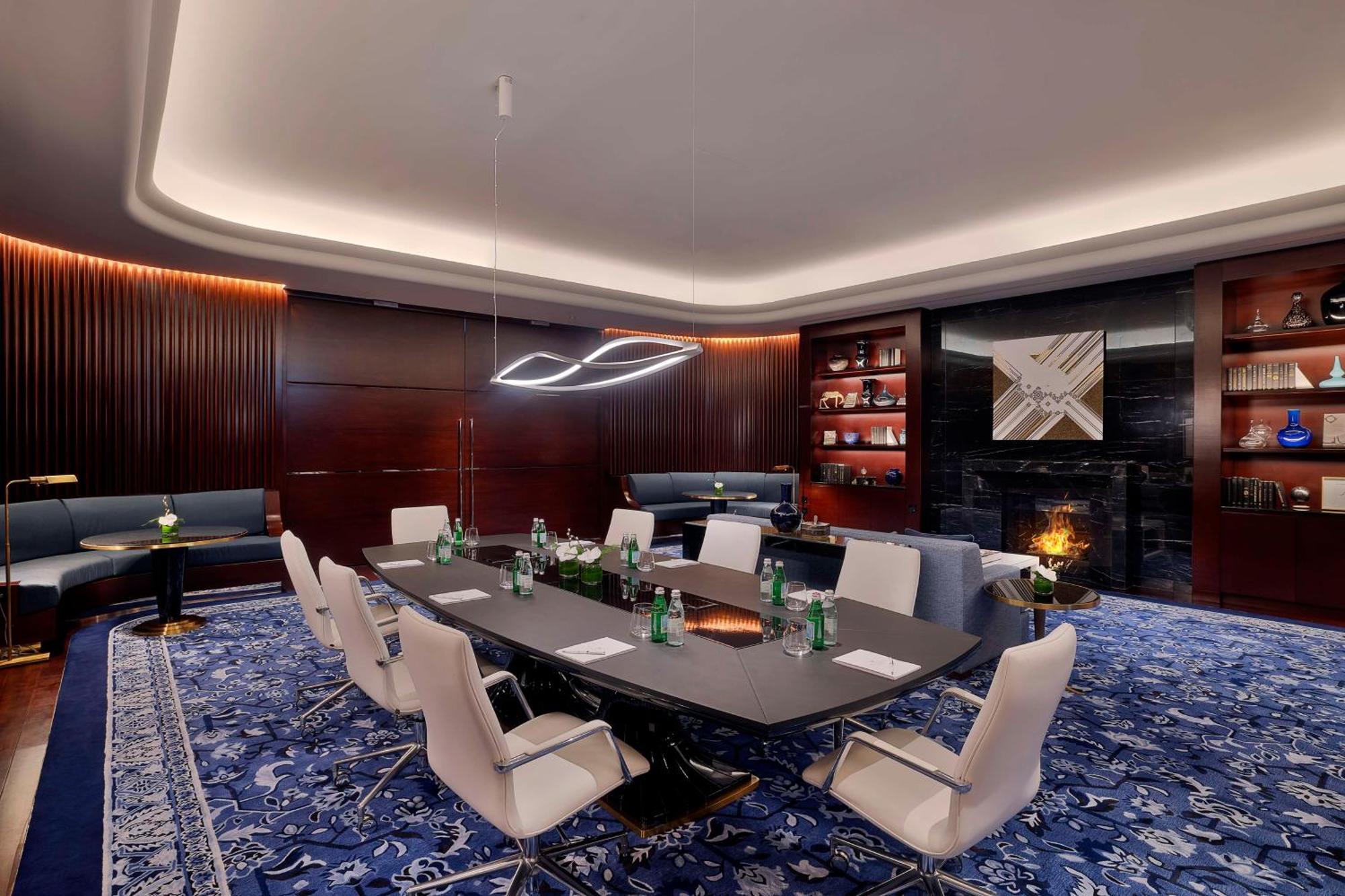 Waldorf Astoria Doha Lusail ภายนอก รูปภาพ Boardroom