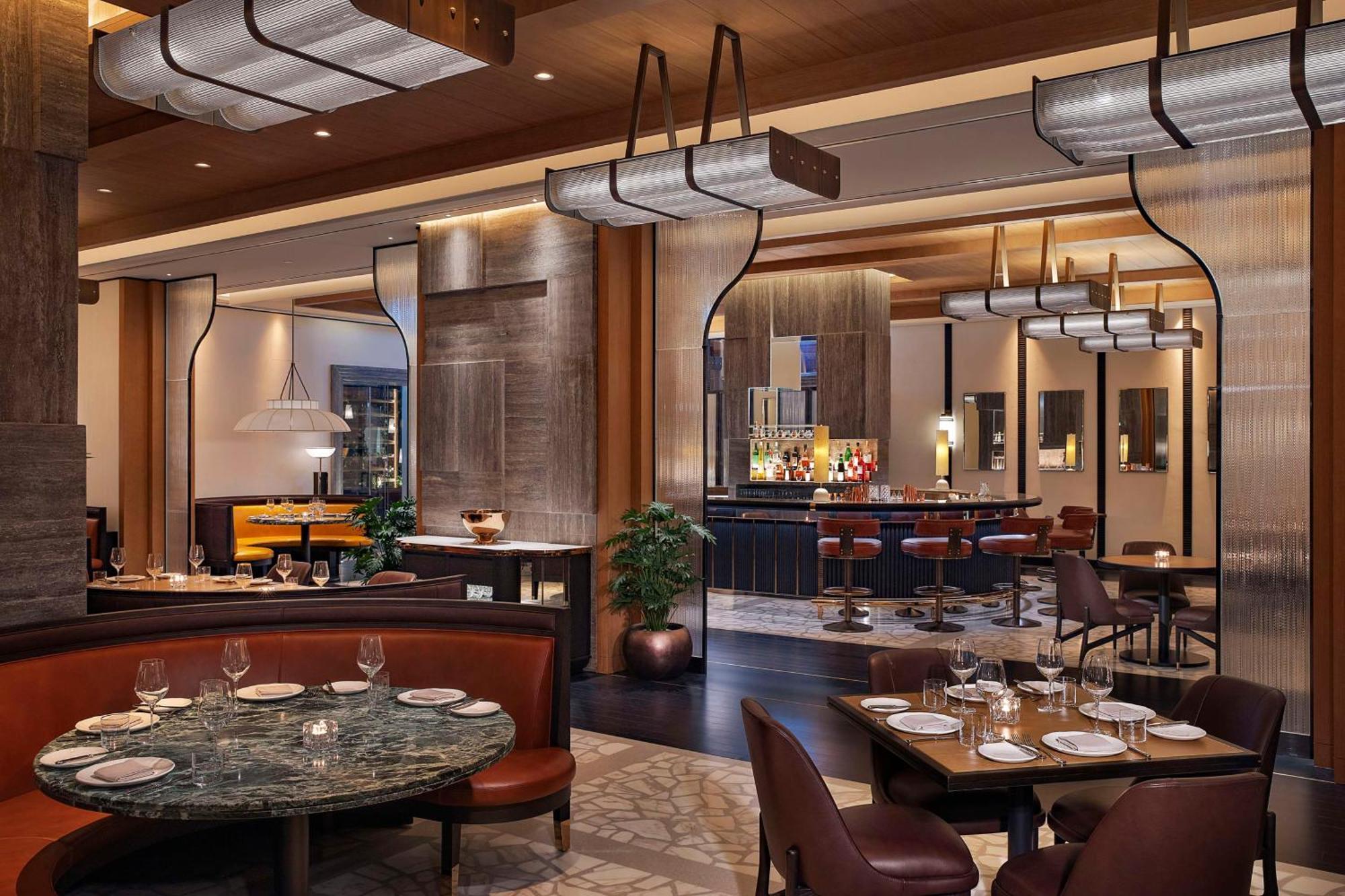 Waldorf Astoria Doha Lusail ภายนอก รูปภาพ The interior of the restaurant